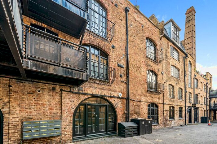 1 Bedroom Flat For Sale In Maltings Place, Tower Bridge Road, SE1