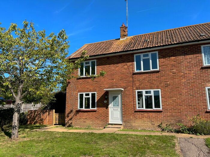 2 Bedroom Semi-Detached House To Rent In Forge Meads, Wittersham, TN30