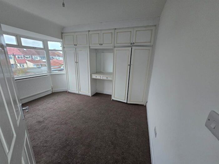 4 Bedroom Terraced House To Rent In St. Peters Road, Southall, UB1