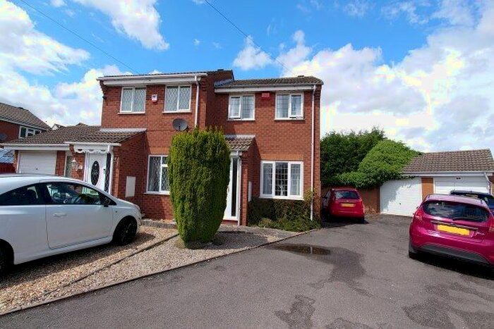 2 Bedroom Property To Rent In Fellbrook Close, Birmingham, B33