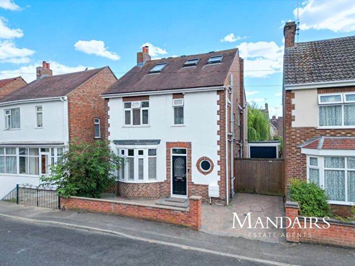 4 Bedroom Detached House To Rent In Westbrook Park Road, Woodston, Peterborough, PE2