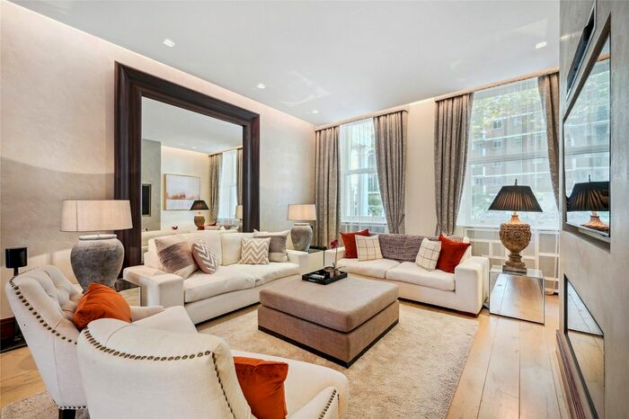 5 Bedroom Flat To Rent In Rutland Gate, Knightsbridge, SW7