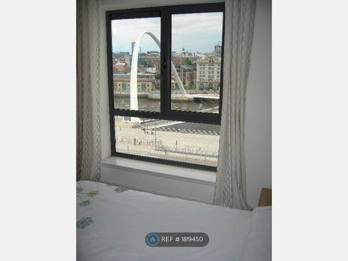 2 Bedroom Flat To Rent In Baltic Quay, Tyne And Wear, NE8