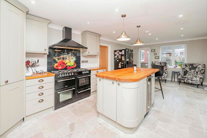 4 Bedroom Detached House For Sale In Whitwell Road, Reepham, Norwich, NR10