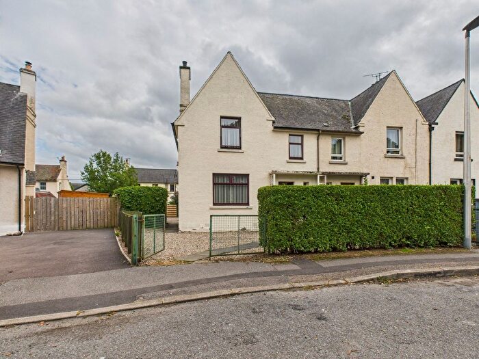3 Bedroom Detached House For Sale In Station Road, Beauly, IV4