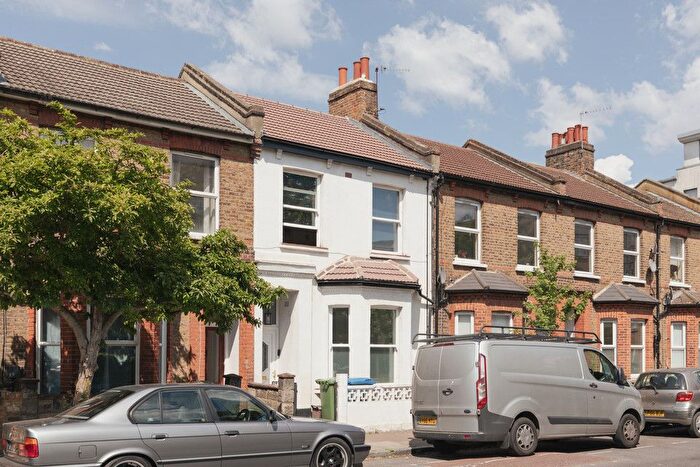 3 Bedroom Terraced House For Sale In Medlar Street, Camberwell, SE5