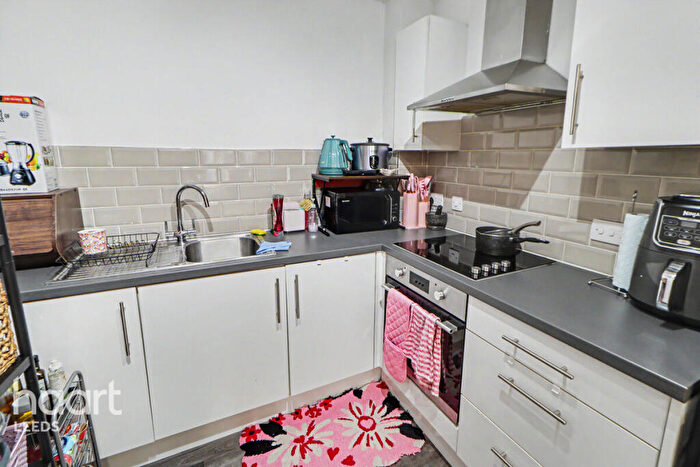 1 Bedroom Apartment For Sale In Skinner Lane, Leeds, LS7