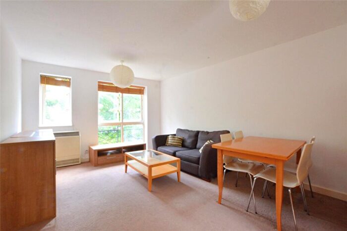 1 Bedroom Apartment To Rent In Riverside Court, Blackheath, London, SE3