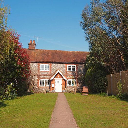 3 Bedroom Terraced House For Sale In Russells Water, Henley-On-Thames, RG9