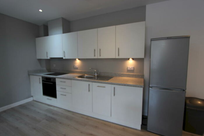 2 Bedroom Apartment To Rent In Bishops Terrace, ME15