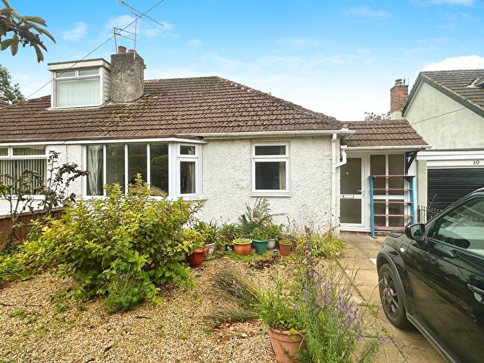 2 Bedroom Semi-detached Bungalow For Sale In Hall End Lane, Wolverhampton, WV6