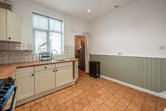 2 Bedroom End Of Terrace House To Rent In Brook Street, Stourbridge, DY8