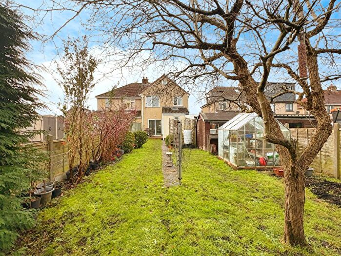 5 Bedroom Semi-Detached House For Sale In Tweeny Lane, Bristol, South Gloucestershire, BS30