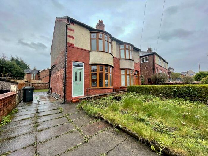 3 Bedroom Semi-Detached House To Rent In Tyldesley Old Road, Atherton, Manchester. *** Available Now***, M46