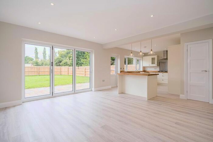 4 Bedroom Detached House To Rent In Woodperry Road, Beckley, Oxford, OX3
