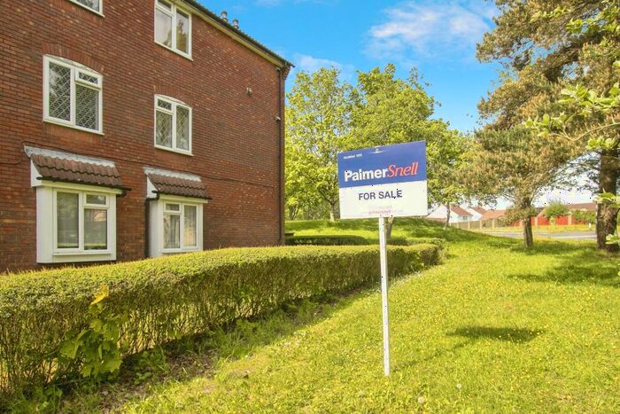 1 Bedroom Flat For Sale In Southbrook Close, Poole, BH17