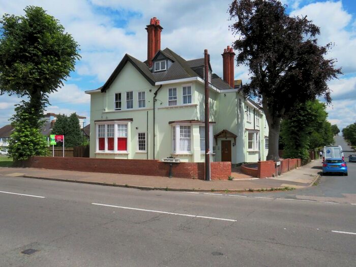 2 Bedroom Flat To Rent In Station Road, Stechford, Birmingham, B33