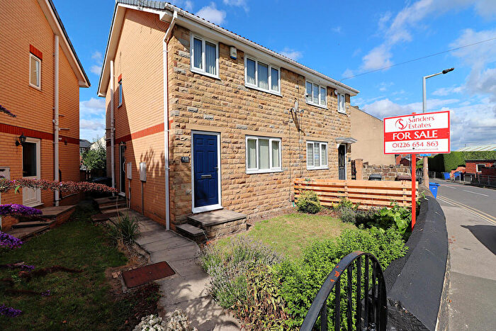 3 Bedroom Semi-Detached House For Sale In Shaw Lane, Barnsley, S70