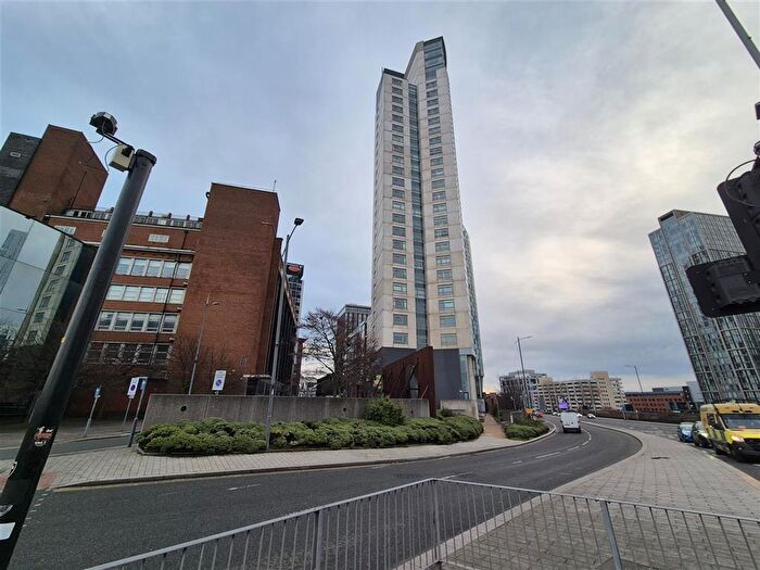 2 Bedroom Flat For Sale In Old Hall Street, Liverpool, L3