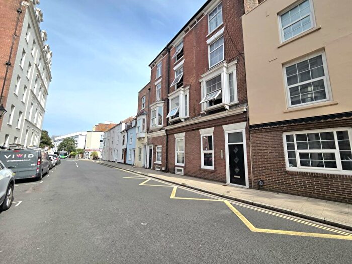 Studio To Rent In Kent Road, Southsea, PO5