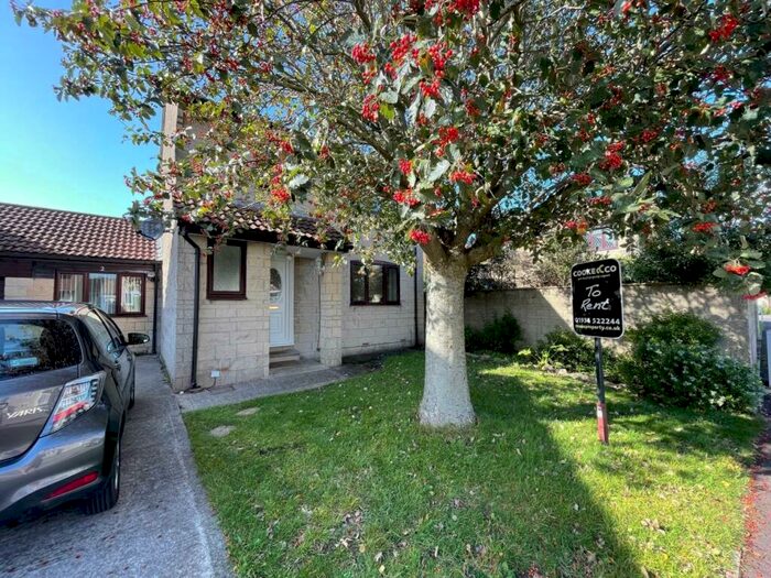 3 Bedroom House To Rent In Lyddon Road, North Worle, Weston-super-Mare, BS22