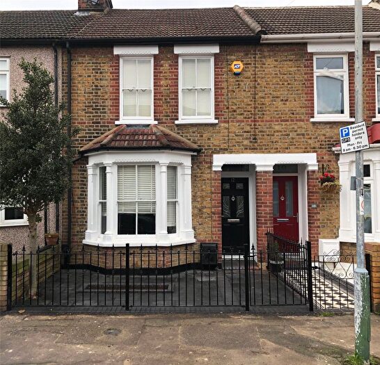 2 Bedroom Terraced House To Rent In Margaret Road, Romford, RM2