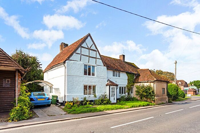 2 Bedroom Detached House For Sale In Gosport Road, Alton, GU34