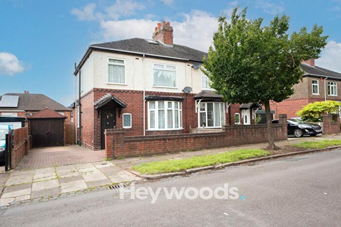 3 Bedroom Semi-Detached House For Sale In Nelson Road, Hartshill, Stoke On Trent, ST4
