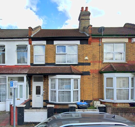 4 Bedroom Terraced House To Rent In Woolmer Road, London, N18