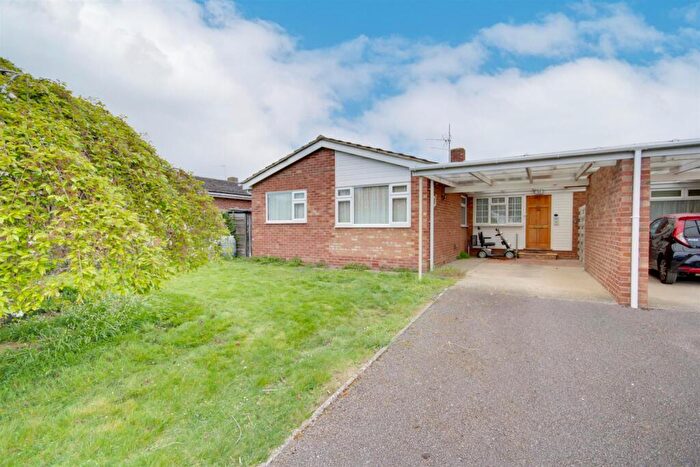 3 Bedroom Bungalow For Sale In Overcote Lane, Needingworth, PE27