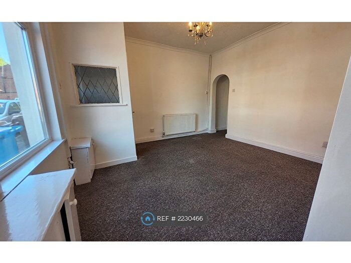 3 Bedroom Terraced House To Rent In Brown Street, Failsworth, Manchester, M35