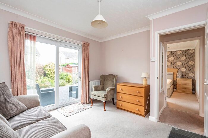 2 Bedroom Detached Bungalow For Sale In Ashlawn Drive, Boston, PE21