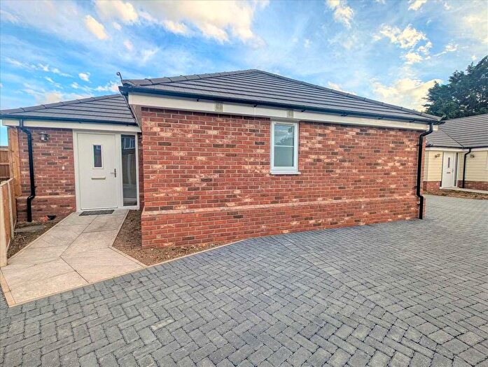 3 Bedroom Bungalow For Sale In Castle Way, St Osyth, CO16