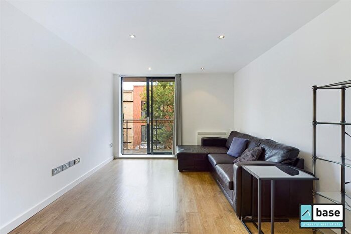 2 Bedroom Flat To Rent In Carillon Court, , Greatorex Street, London, E1