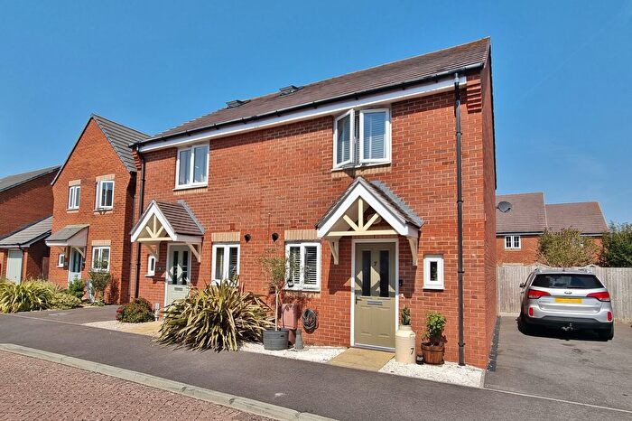 2 Bedroom Property For Sale In Herons Way, Hayling Island, PO11