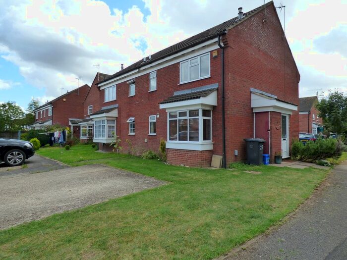 1 Bedroom End Of Terrace House To Rent In Howard Close, Luton, LU3