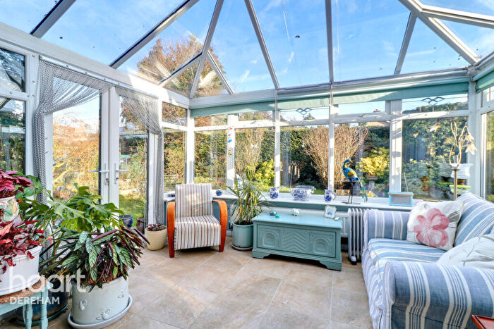 3 Bedroom Link Detached House For Sale In Park Highatt Drive, Shipdham, IP25