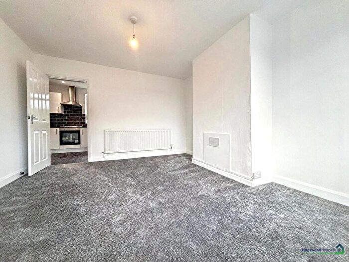 3 Bedroom Semi Detached House To Rent In Sherbrook Road Daybrook, Nottingham, NG5