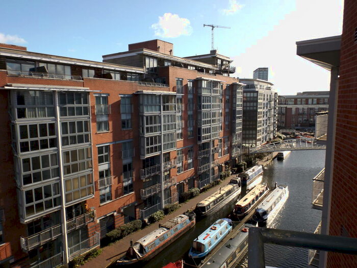 2 Bedroom Apartment To Rent In Watermarque, B16