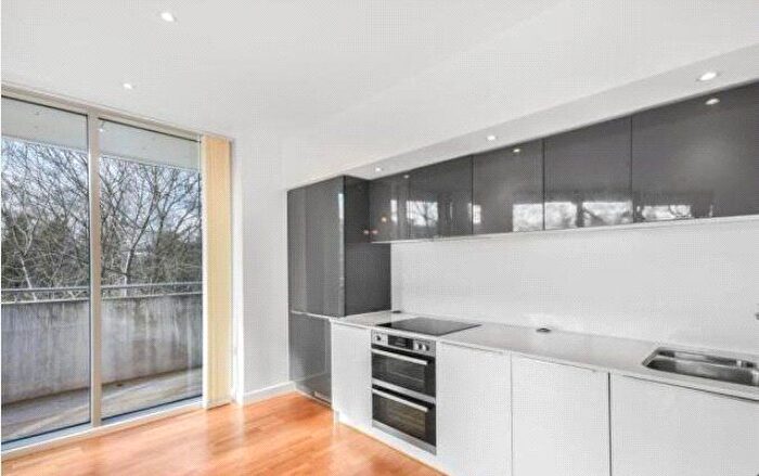 1 Bedroom Flat To Rent In Edmunds House, Colonial Drive, Chiswick, London, W4