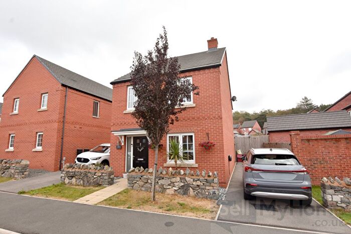 3 Bedroom Detached House For Sale In Citron Avenue, Coalville, Leicestershire, LE67