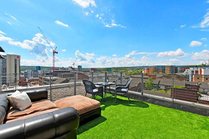 2 Bedroom Penthouse To Rent In Rockingham Street, Smithfield Apartments, S1