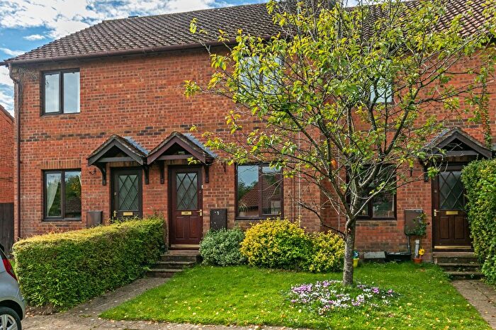 2 Bedroom Terraced House To Rent In Ivy Close, Winchester, SO22