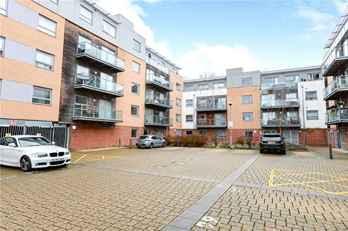 2 Bedroom Flat To Rent In Talbot Close, Mitcham, CR4