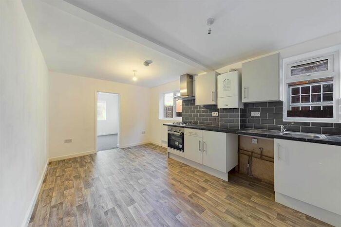 1 Bedroom Flat To Rent In Southampton Road, Eastleigh, SO50