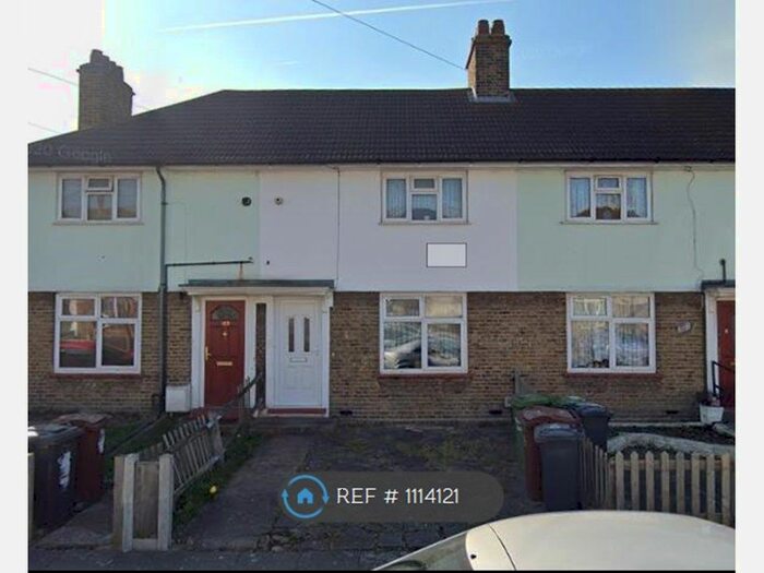 2 Bedroom Terraced House To Rent In Lambourne Road, Barking, IG11