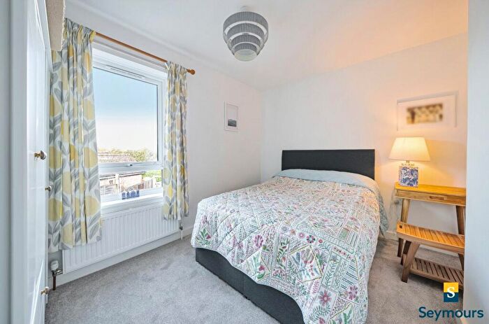 3 Bedroom End Of Terrace House For Sale In Garden Close, Shamley Green, Guildford, Surrey, GU5