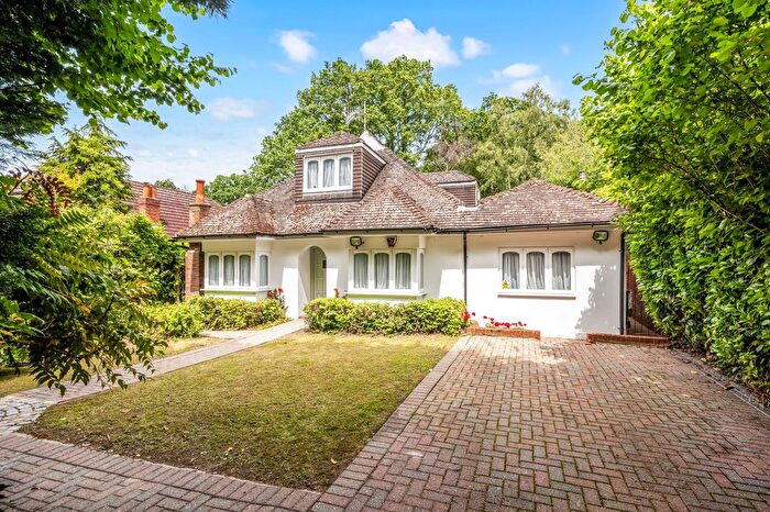 5 Bedroom Detached House For Sale In Heather Way, Felbridge, RH19