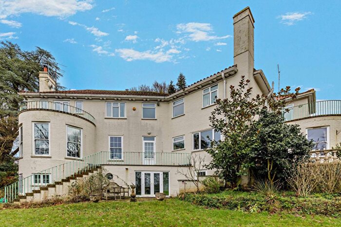 4 Bedroom Detached House For Sale In Brighton Road, Henfield, West Sussex, BN5