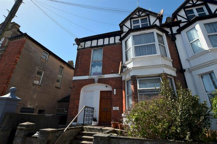 1 Bedroom Flat To Rent In Wilton Road, Bexhill-On-Sea, TN40